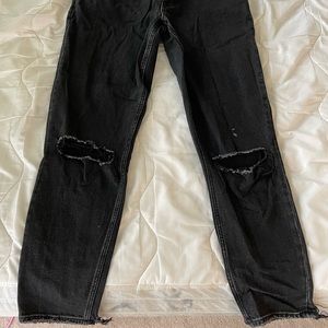 American Eagle Black Mom High Rise Jean